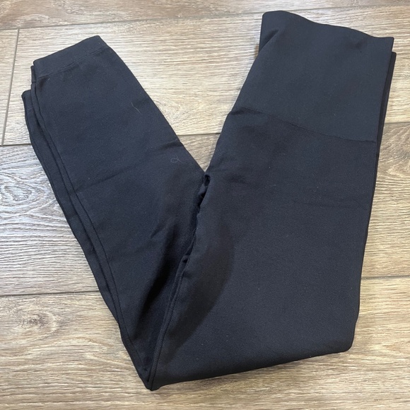 SPANX Look At Me Now Legging in Very Black Size XL - Picture 3 of 9